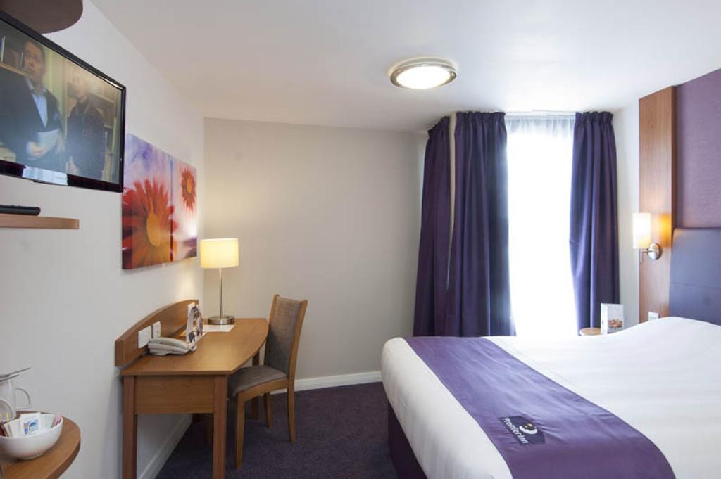 Premier Inn Dundee West Ruang foto