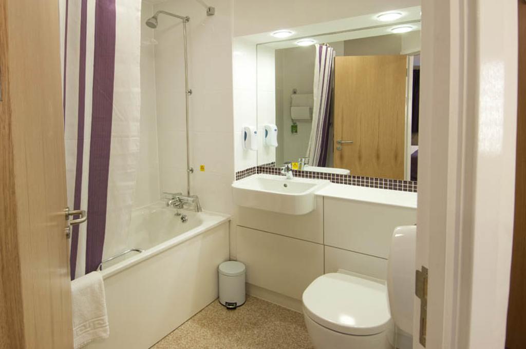 Premier Inn Dundee West Ruang foto