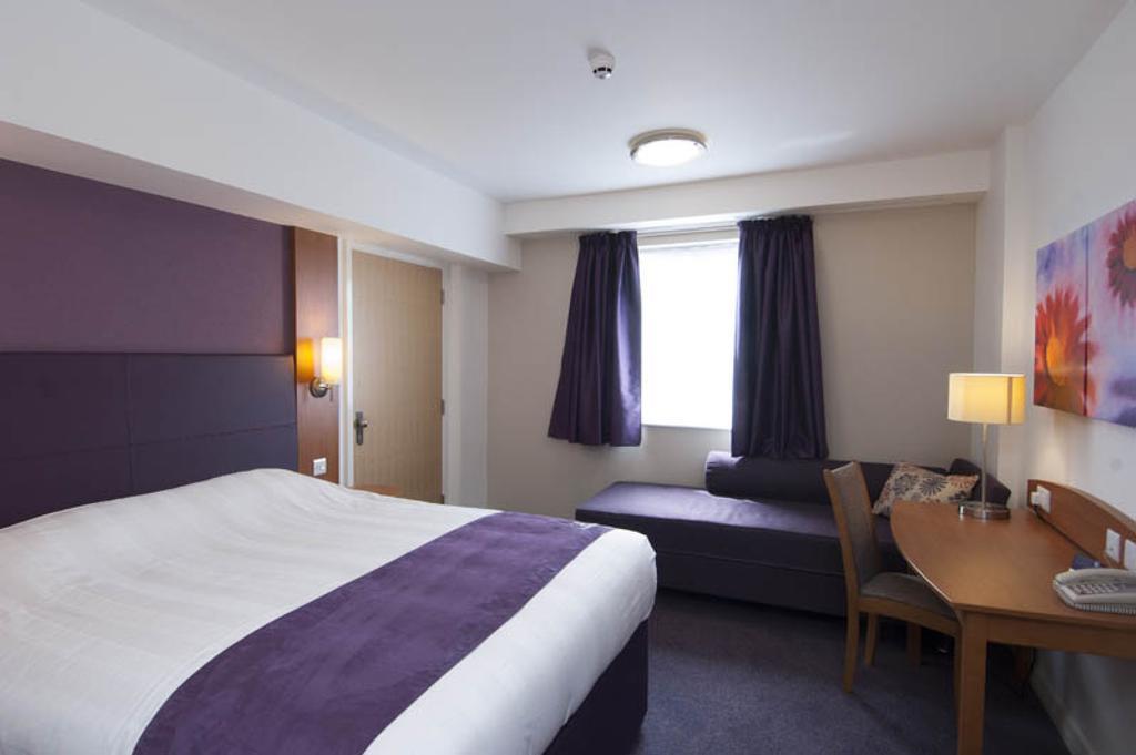 Premier Inn Dundee West Ruang foto