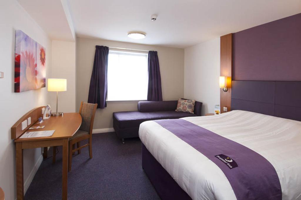 Premier Inn Dundee West Ruang foto