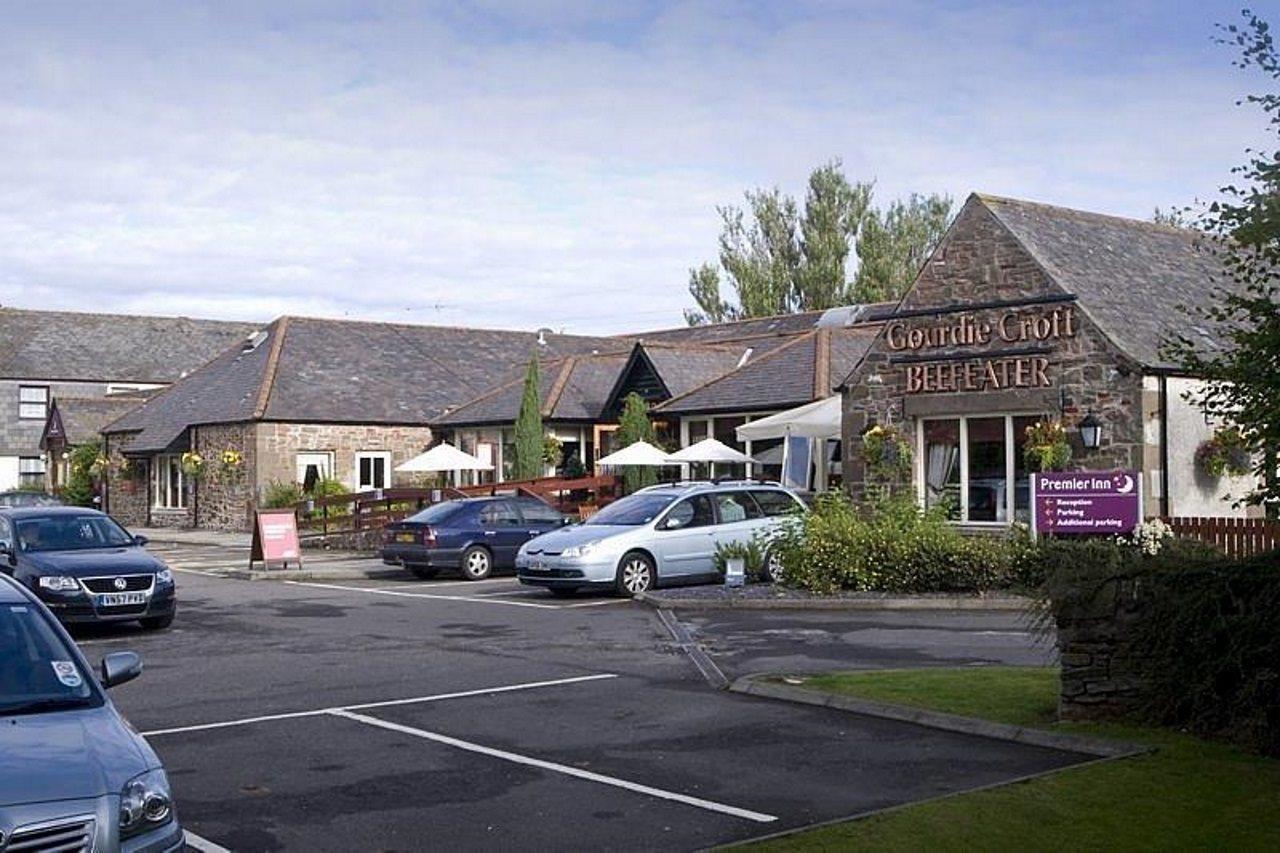 Premier Inn Dundee West Bagian luar foto