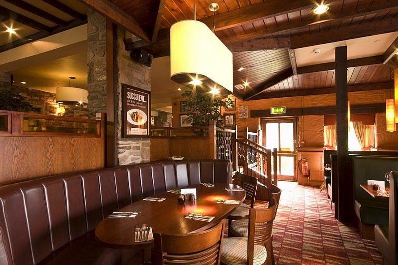 Premier Inn Dundee West Bagian luar foto